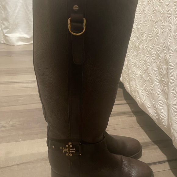 Tory Burch Brown Heeled Boots - Picture 4 of 17
